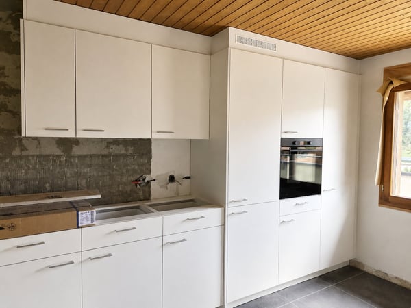 5.5-Zimmer-Wohnung mit weitläufiger 70 m² Terrasse und schöner Aussicht 2