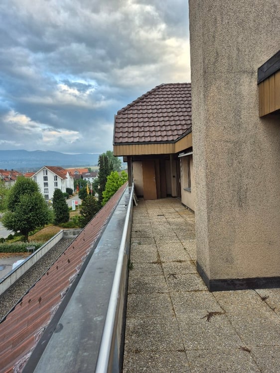 5.5-Zimmer-Wohnung mit weitläufiger 70 m² Terrasse und schöner Aussicht 13