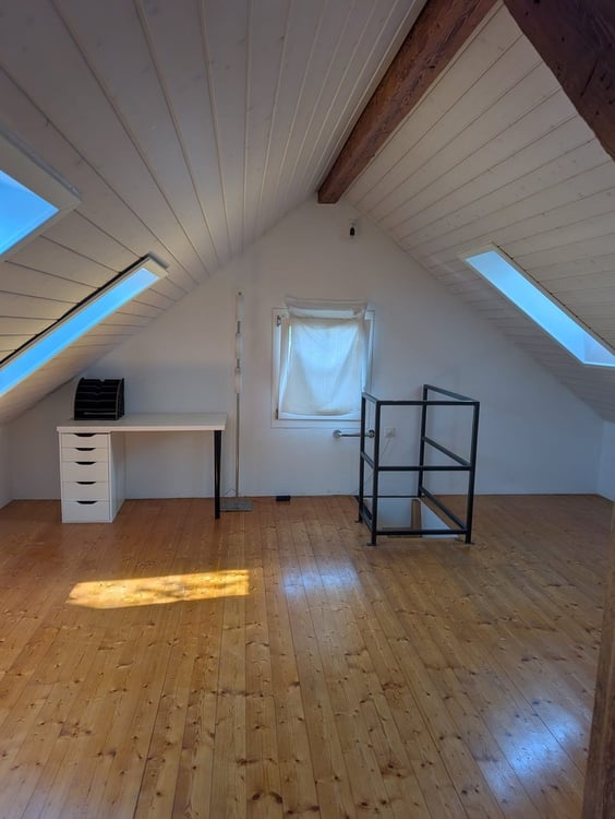 Befristete 3-Zimmer-Dachwohnung nahe Lorrainebad (bis 15.12.2026) 5