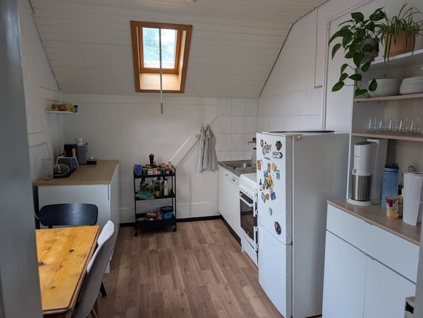 Befristete 3-Zimmer-Dachwohnung nahe Lorrainebad (bis 15.12.2026) 6