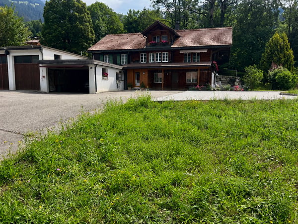 Mehrfamilienhaus Gutenbrunnen mit Baulandreserve 2