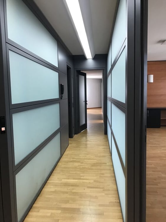 Ufficio Strategico a Mendrisio | Centro Nuovo Varese | Affitto Spazio Commerciale Condiviso 3