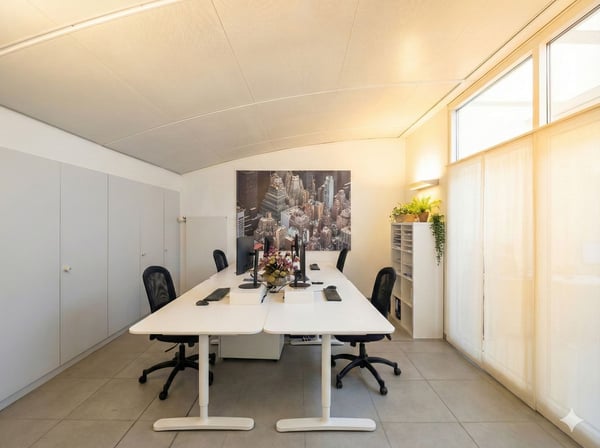 Centro - Stanza di ufficio per 4 persone con grande sala riunioni 1