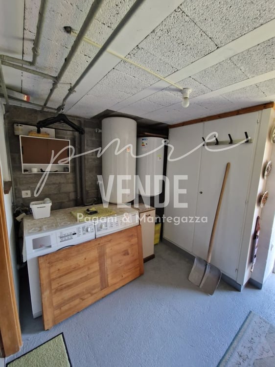 CHARMANTE 5.0 WOHNUNG IN RUSTIKALEM ZWEIFAMILIENHAUS MIT GROTTINO UND PANORAMAGARTEN 21