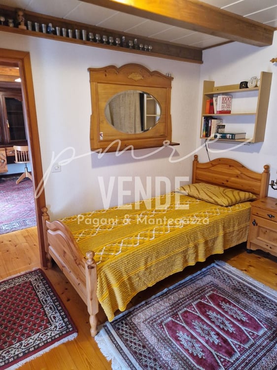 CHARMANTE 5.0 WOHNUNG IN RUSTIKALEM ZWEIFAMILIENHAUS MIT GROTTINO UND PANORAMAGARTEN 8