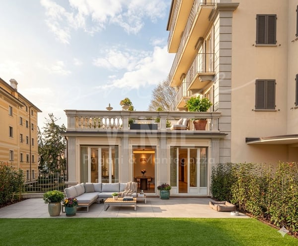 Grosszügige 4,5-Zimmer-Wohnung mit Privatgarten und Terrassen in Lugano-Cassarate
