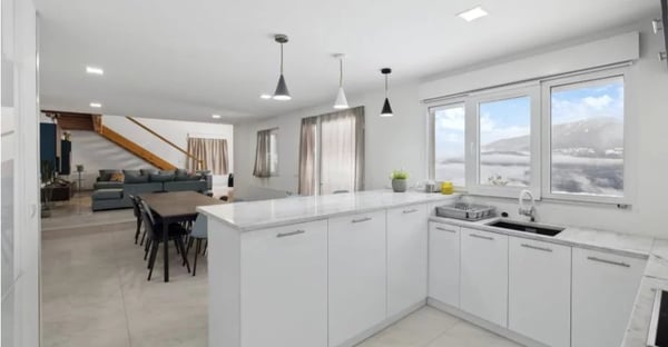 Chalet de  6.5 pièces avec vue panoramique à Bluche / Crans-Montana ? Vente aux étrangers autorisée 6