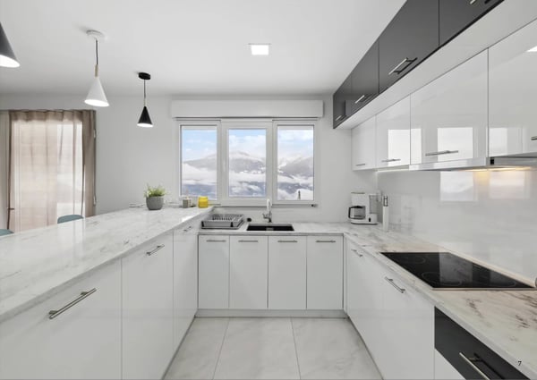 Chalet de  6.5 pièces avec vue panoramique à Bluche / Crans-Montana ? Vente aux étrangers autorisée 4