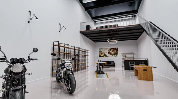 A louer immédiatement, 10 boxes modulables avec mezzanine 5