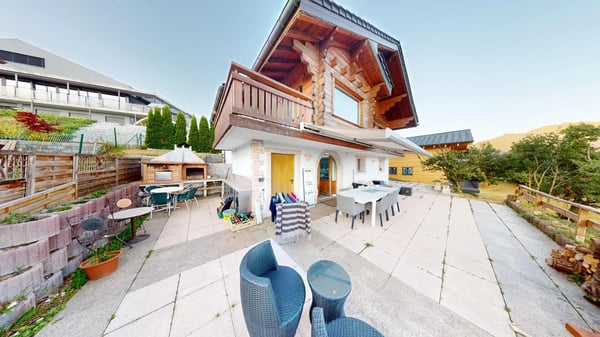 Magnifique chalet 5.5 pièces avec vue panoramique en résidence secondaire 1