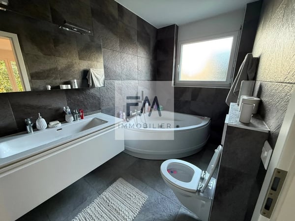 Appartement 4,5 pce de standing, jardin d'hiver et terrasse 300 m2 2