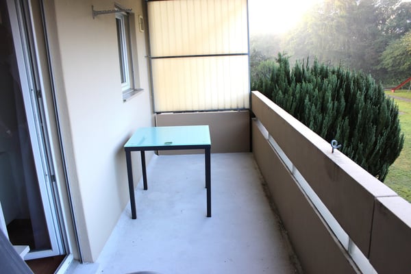 preiswerte 3,5-Zimmer-Wohnung inbegriffen Parkplatz in Einstellhalle 10