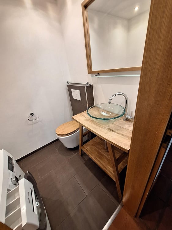Sehr gepflegte 1.5-Zimmer-Wohnung im 1.Stock Ost mit Keller und Autogarage in Attiswil 9