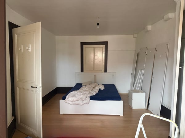Maison de caractère dans le Bourg du Landeron - A rénover 11