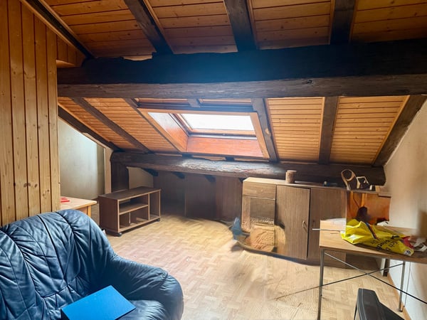 Maison de caractère dans le Bourg du Landeron - A rénover 13