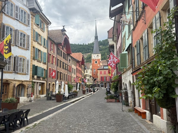 Immeuble avec cachet dans vieille ville – 4 appartements, 17.5 pièces 5