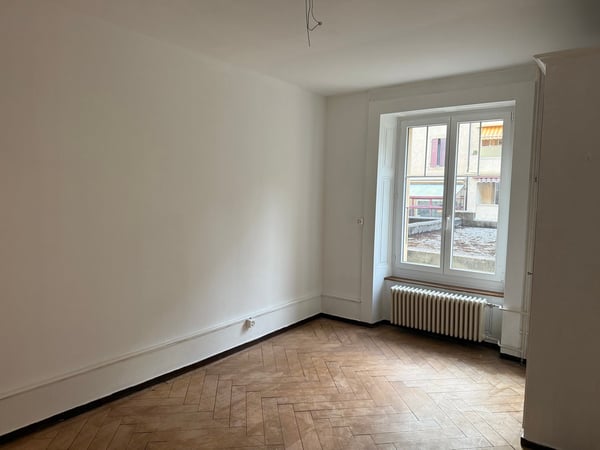 Appartement 3.5 pièces lumineux avec balcon à Neuchâtel proche du lac avec jardin 8