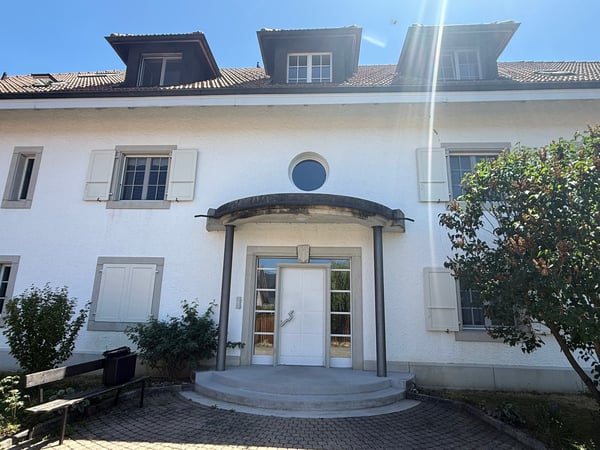 Charmant appartement de 2 pièces à Val-de-Ruz – Rénové et lumineux 2