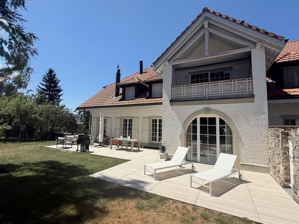 Charmant appartement de 2 pièces à Val-de-Ruz – Rénové et lumineux 12