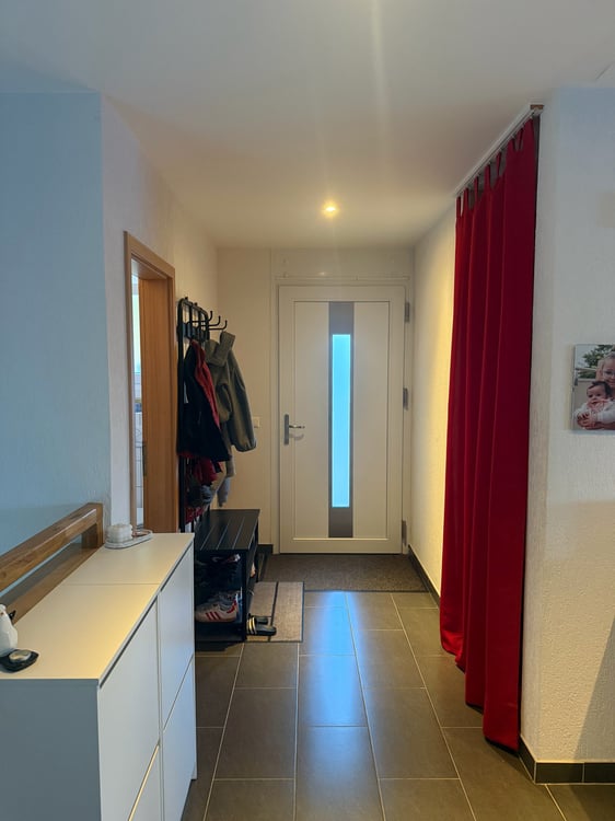 Maison de 2 unités (5.5 & 2.5 pièces) à Laténa, Saint-Blaise 5