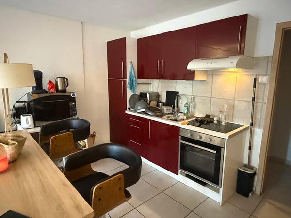 Maison de 2 unités (5.5 & 2.5 pièces) à Laténa, Saint-Blaise 17