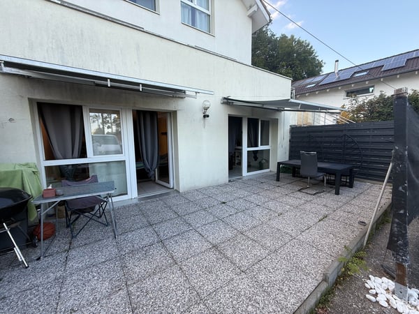 Maison de 2 unités (5.5 & 2.5 pièces) à Laténa, Saint-Blaise 3