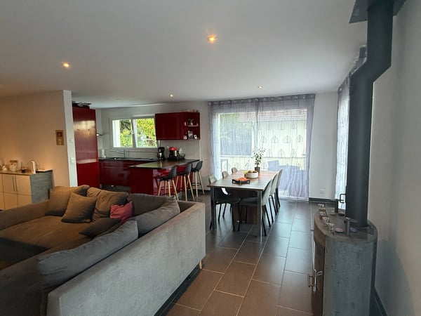 Maison de 2 unités (5.5 & 2.5 pièces) à Laténa, Saint-Blaise 8