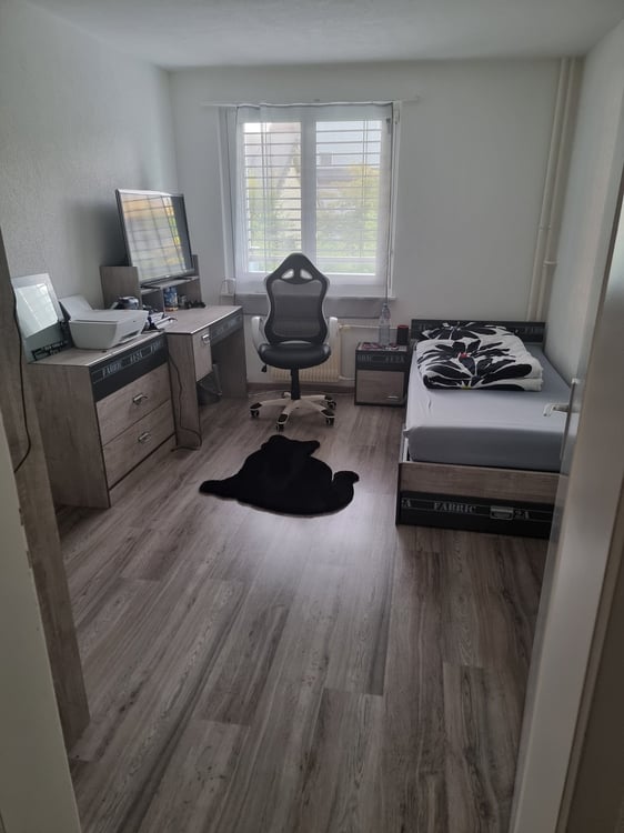 Helle 1.5-Zimmer-Wohnung mit zwei Balkonen an ruhiger Lage 6