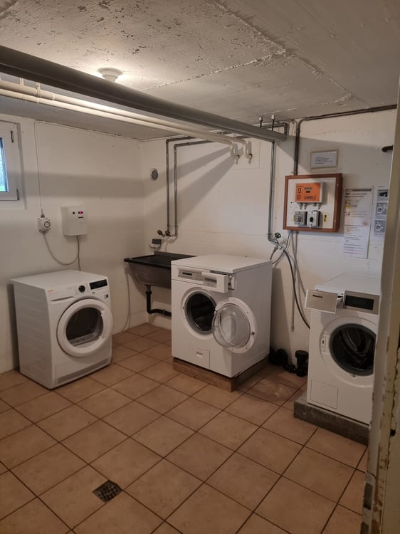 1.5 Zimmerwohnung mit grossem Balkon 12