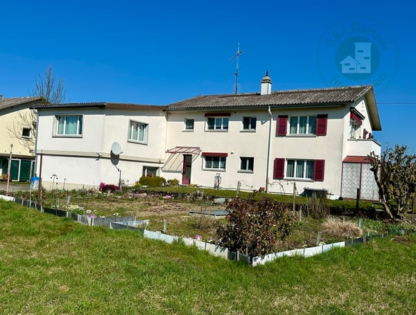 Ihre neue zentral, naturnahe 1-Zimmer OG-Wohnung 12