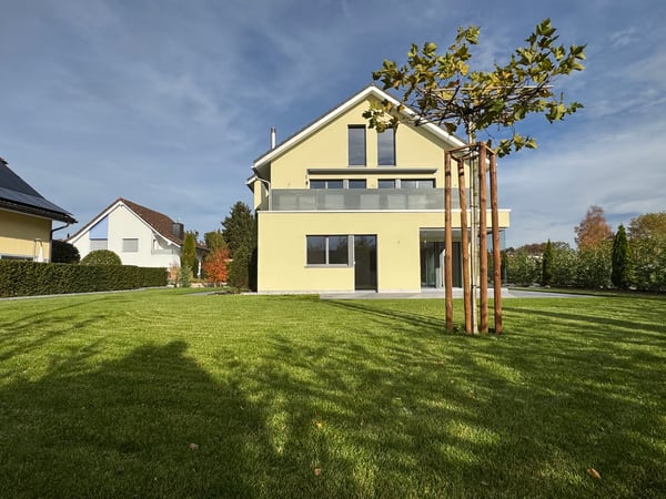 Erstvermietung: Exklusiv saniertes EFH mit Lift und Charme 4