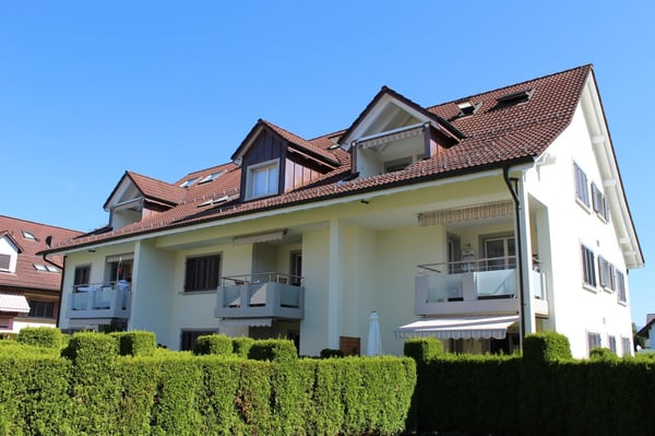 Grosse 4½ Zimmer Dachmaisonette, teilrenoviert mit neuer Küche 1