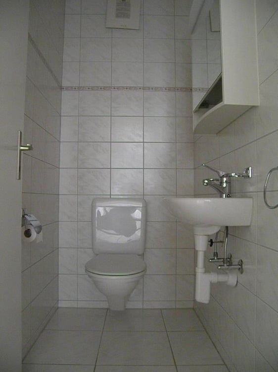 Grosse 4½ Zimmer Dachmaisonette, teilrenoviert mit neuer Küche 4