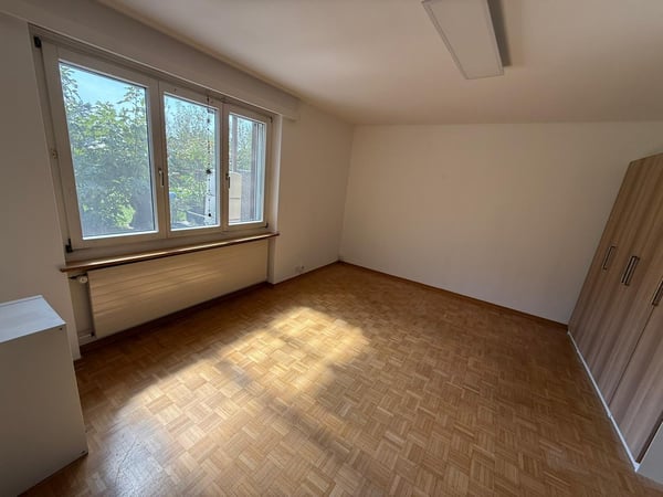 Charmante 2.5-Zimmer-Maisonette-Wohnung mit Kamin und Wintergarten in Laufenburg 5