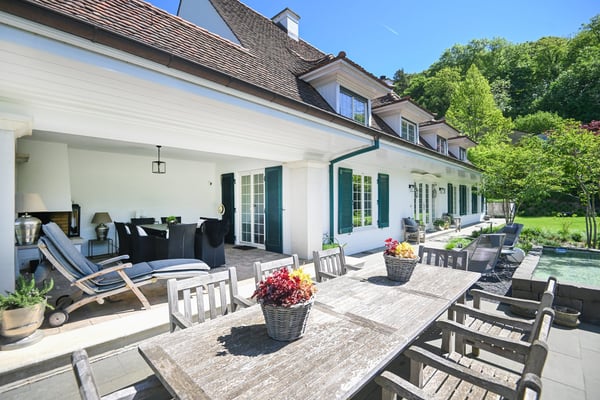 Exklusive Villa in Riehen – Grosszügiges Wohnen auf höchstem Niveau (mit Lift) 2