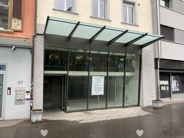 Ladenlokal an Marktgasse mit grossem Schaufenster 1