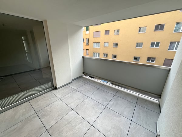 Sanierte 3.5-Zi-Whg mit Terrasse und Balkon 12
