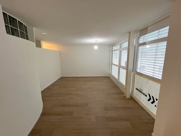 Sanierte 3.5-Zi-Whg mit Terrasse und Balkon 9