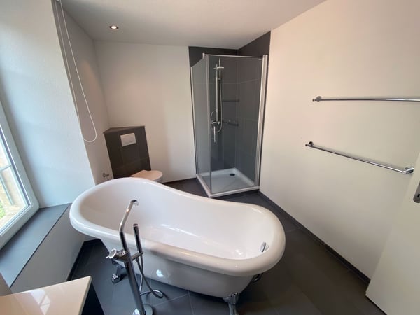Helle 4.5 Zi-Wohnung nähe Altstadt 10