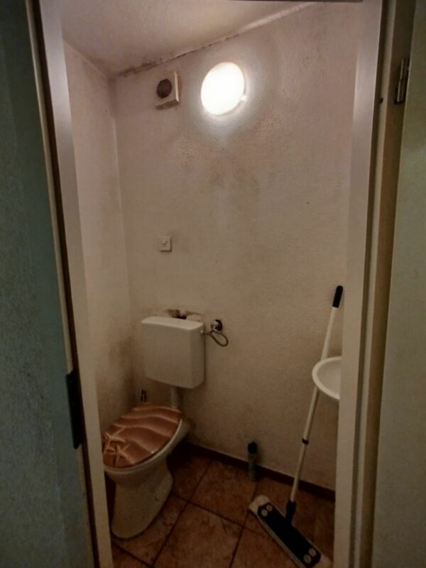 1 Zimmer mit Gemeinschaftsraum