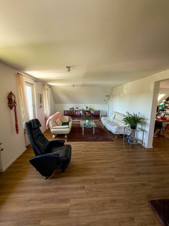 MFH Haldenstrasse 56 2. OG mit Galerie 9