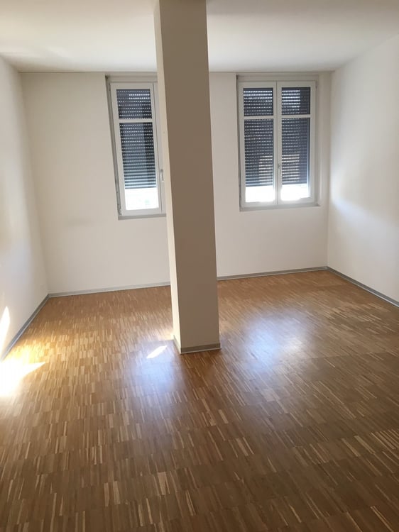 Sonnige 2.5-Zimmerwohnung im Zentrum von Langnau i. E. 6