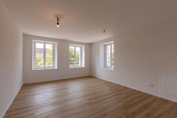 Moderne Gewerberäumlichkeit an TOP Lage für Büro/Praxis/Atelier 2