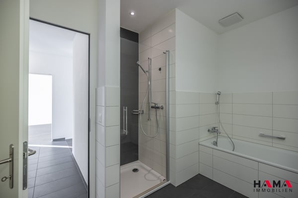 Wunderschöne 3-5 - Zimmer-Attikawohnung 11