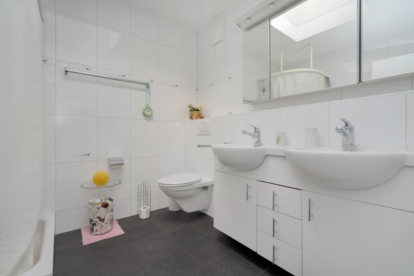 Modernes Attikawohnen im Zentrum von Bolligen 16