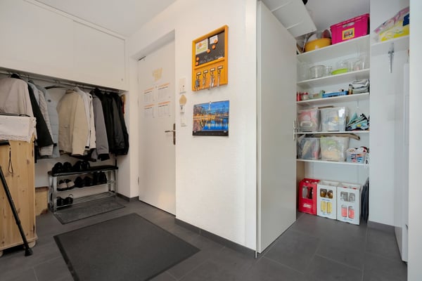 Modernes Attikawohnen im Zentrum von Bolligen 12