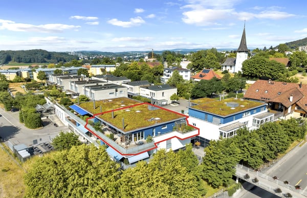 Modernes Attikawohnen im Zentrum von Bolligen 1