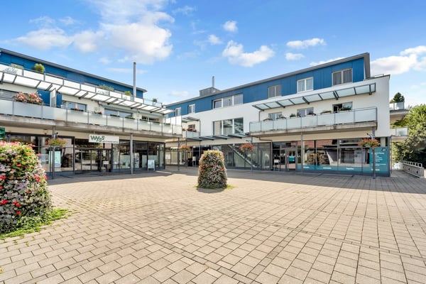 Modernes Attikawohnen im Zentrum von Bolligen 24