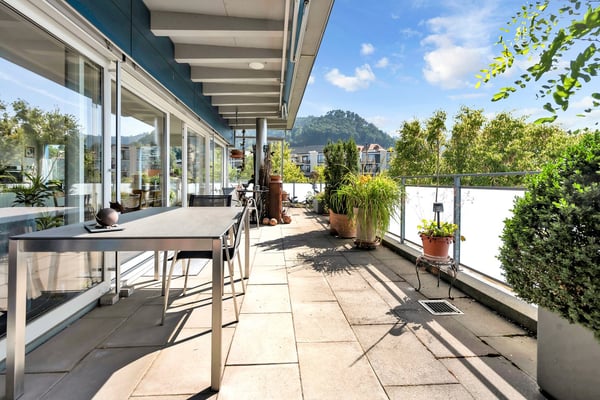 Modernes Attikawohnen im Zentrum von Bolligen 5