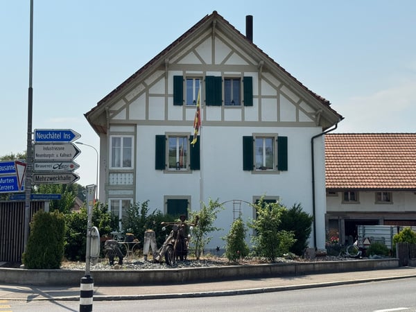 Wohnen neben dem Aare-Hagneck-Kanal 1
